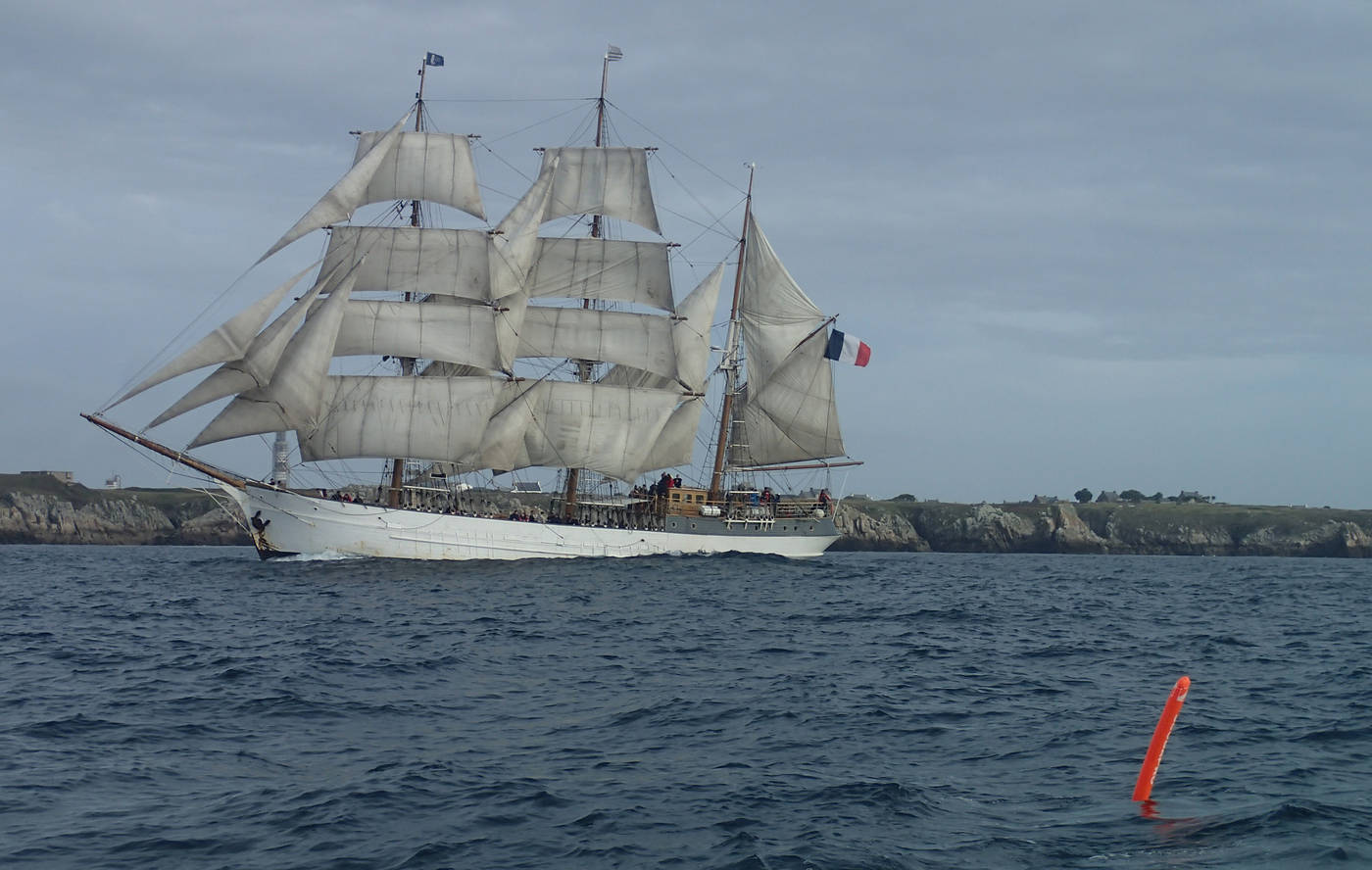 Parachute et Le Français sous voile