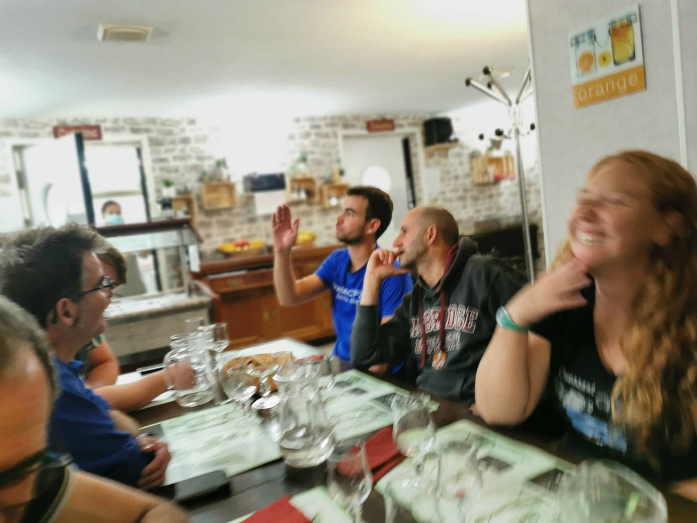 Séance comptage des tigres d'un puzzle au restaurant