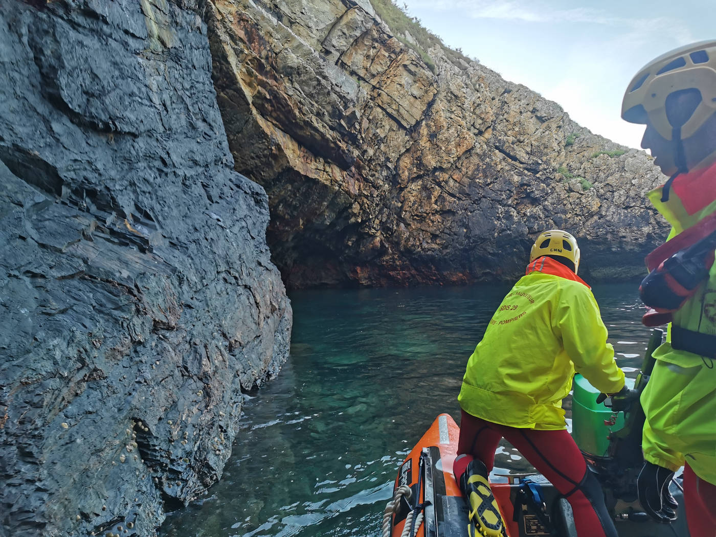 Navigation dans les grottes