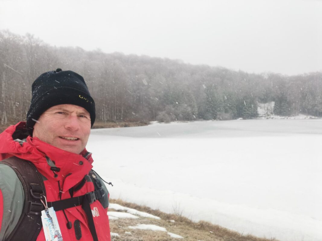 Le lac de Gayme sous la neige