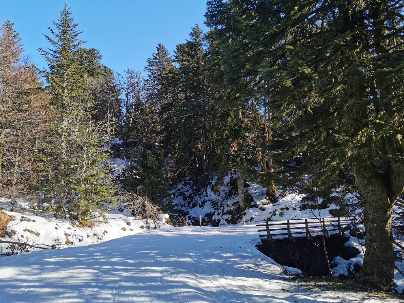 Un des ponts sur la Burande