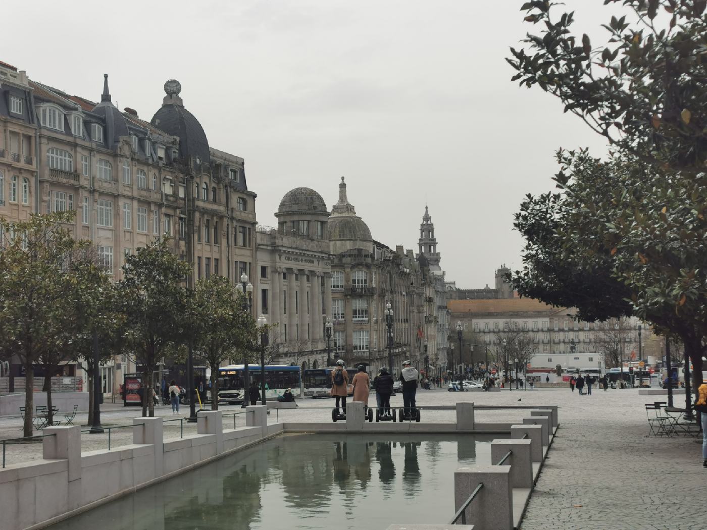 L’artère Avenida dos Aliados