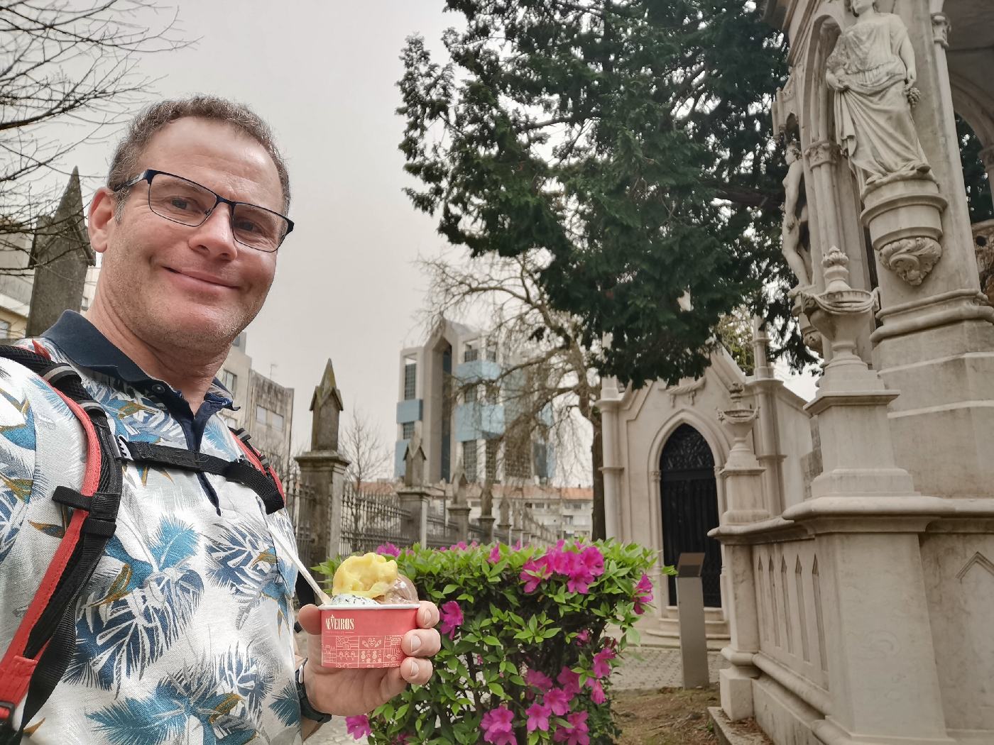 Glace-promenade au cimetière Agramonte