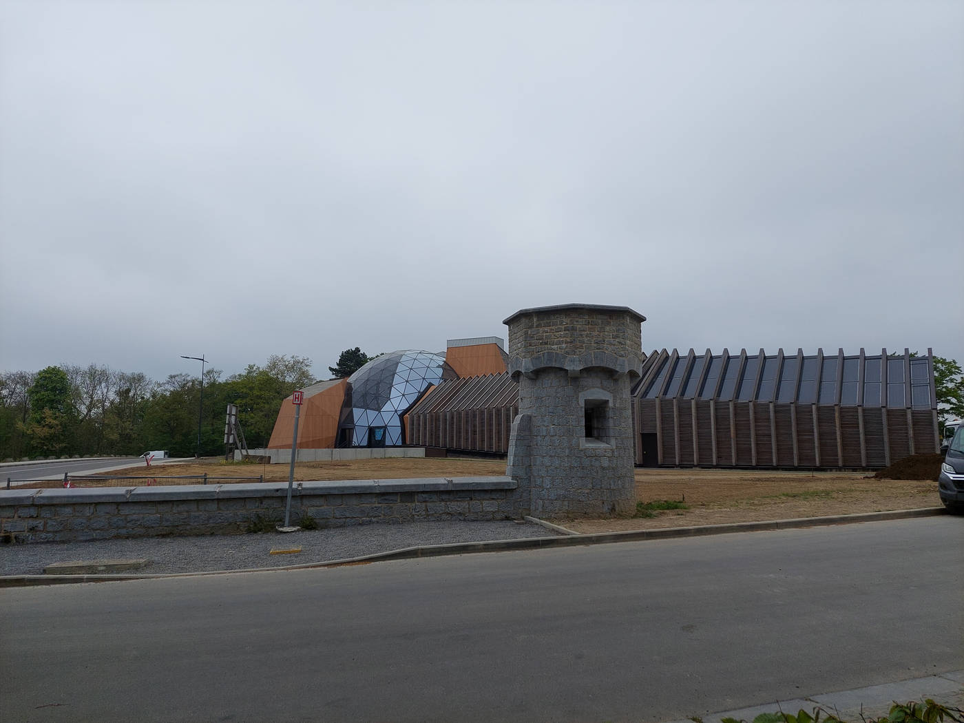 Le bâtiment ramené de l'exposition Universelle