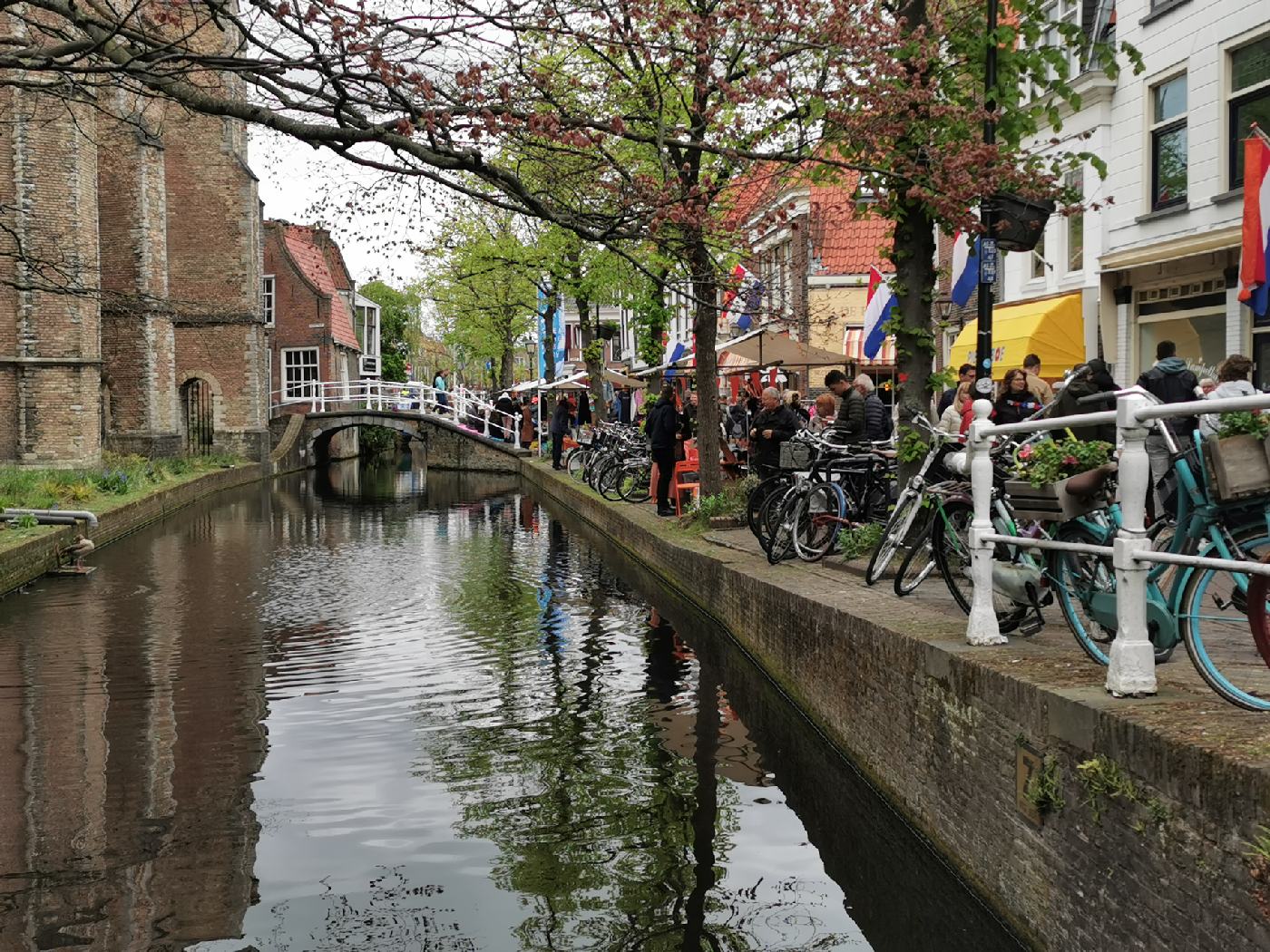 Canal dans la ville