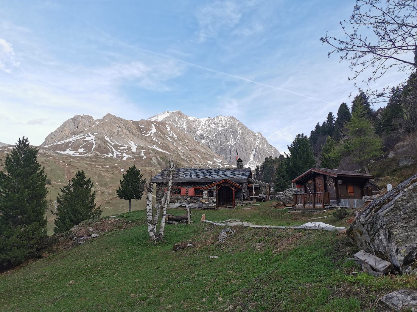 Un chalet (habité) en face duquel j'ai mangé