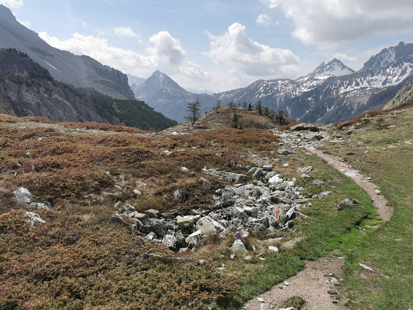 Quel vue! après ça descend d'une grosse marche vers les bois