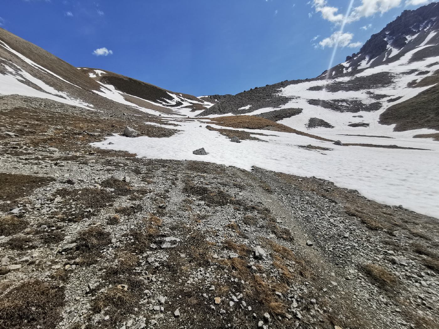 Retour des plaques de glace, mais plus haut et moins large