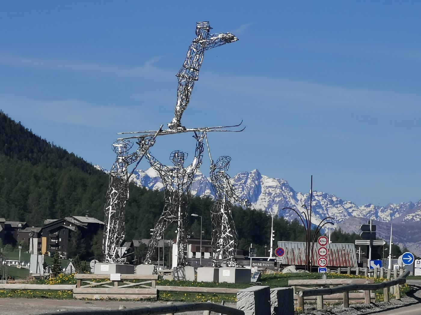 Une sculpture à Montgenèvre