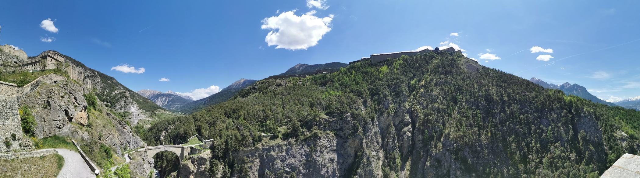 La vue sur le 'gouffre' en remontant coté ville