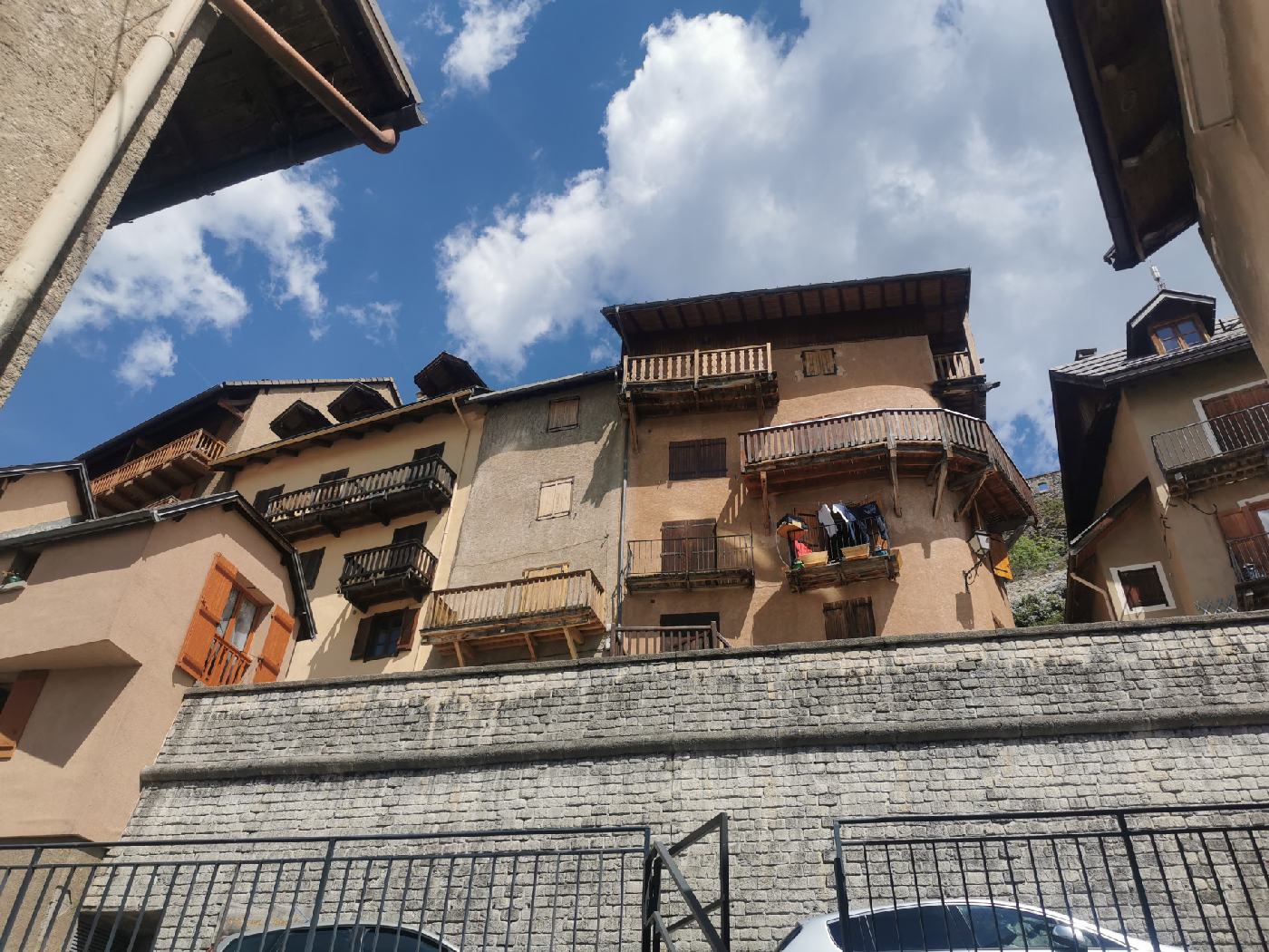 Maisons d'époque, balcons