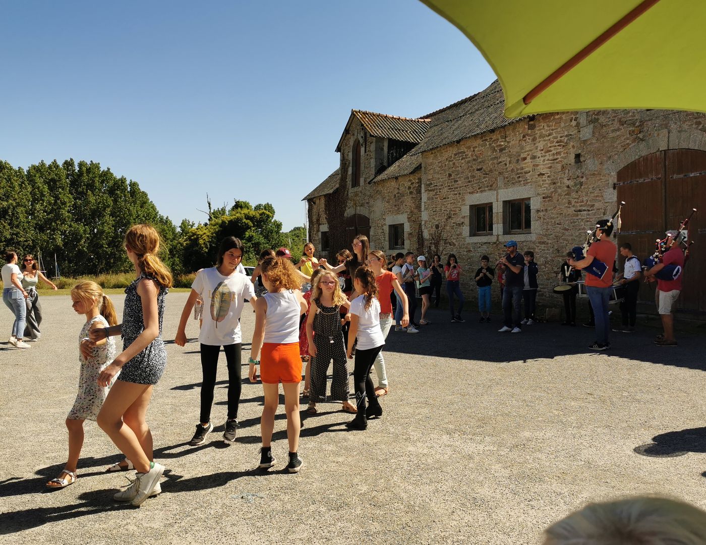 Les jeunes danseurs et jeunes musicien