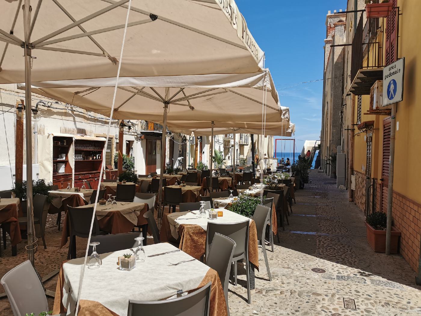 Terrasse dans la ville