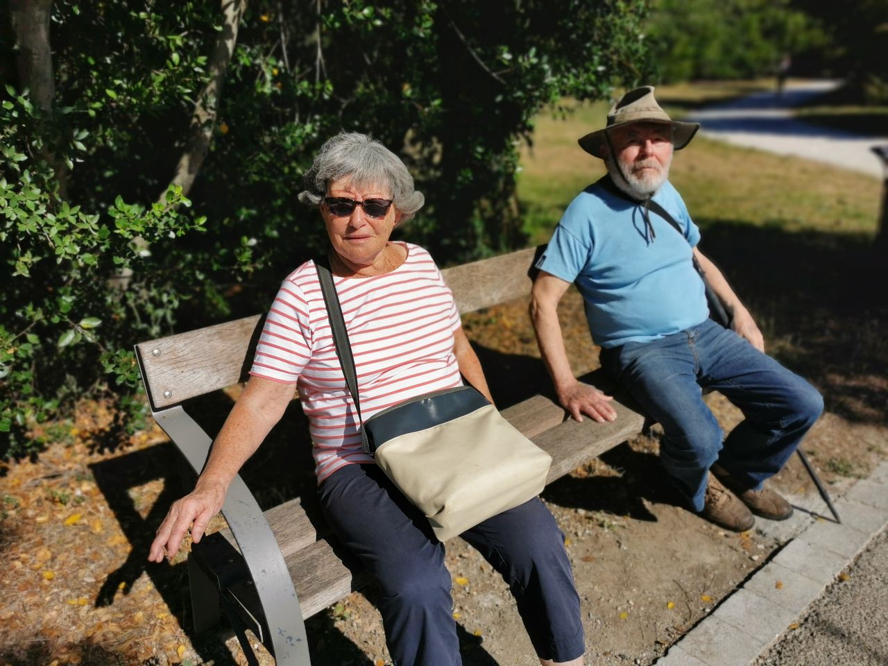 Annick et Christian sur un banc