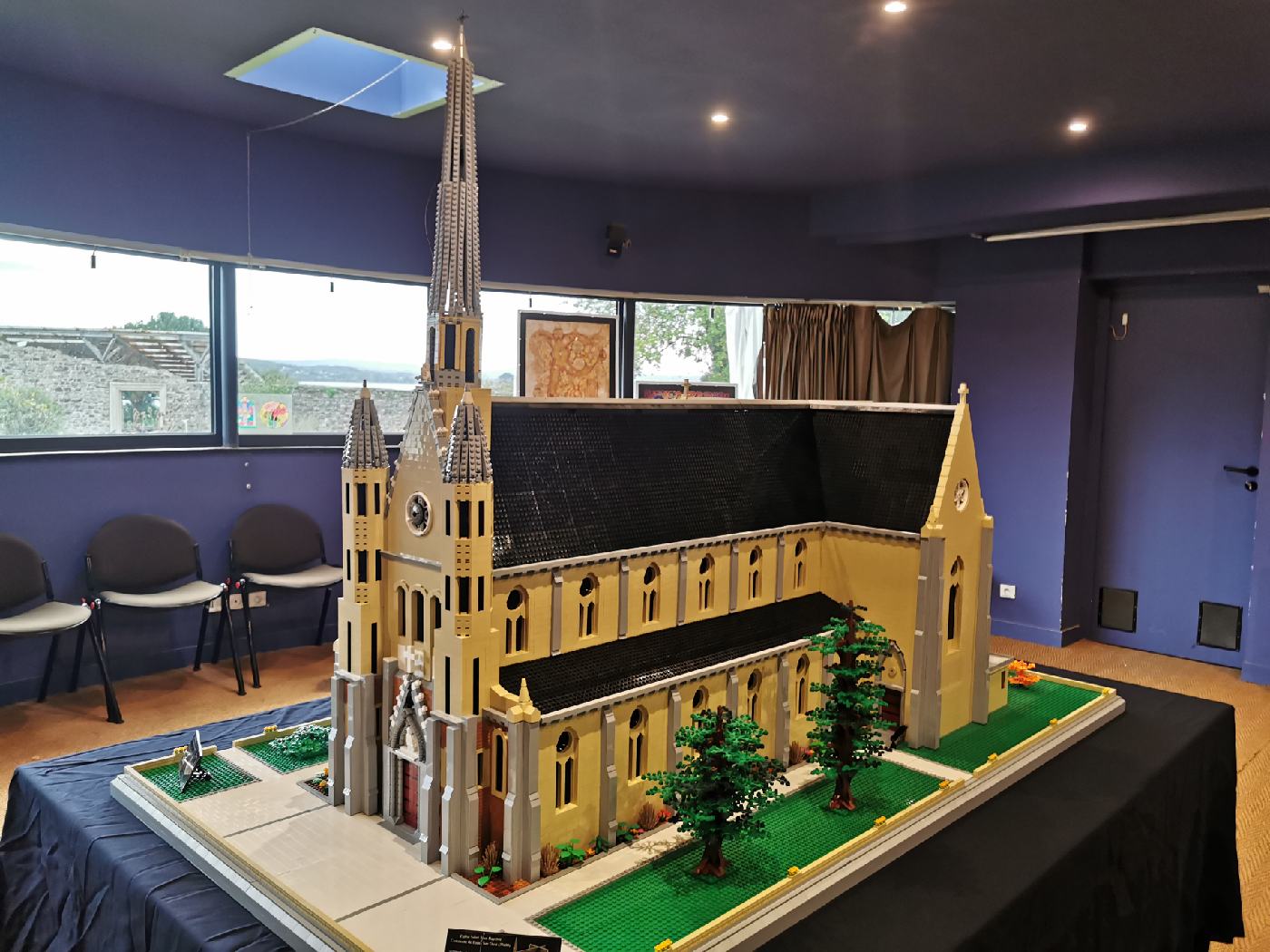 Reconstitution LEGO d'une église