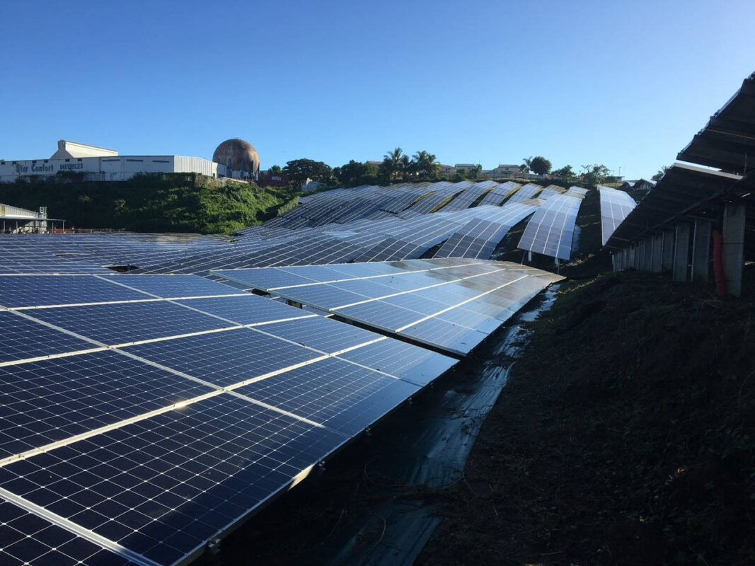 Champ de Panneaux Photovoltaïque (Corse)