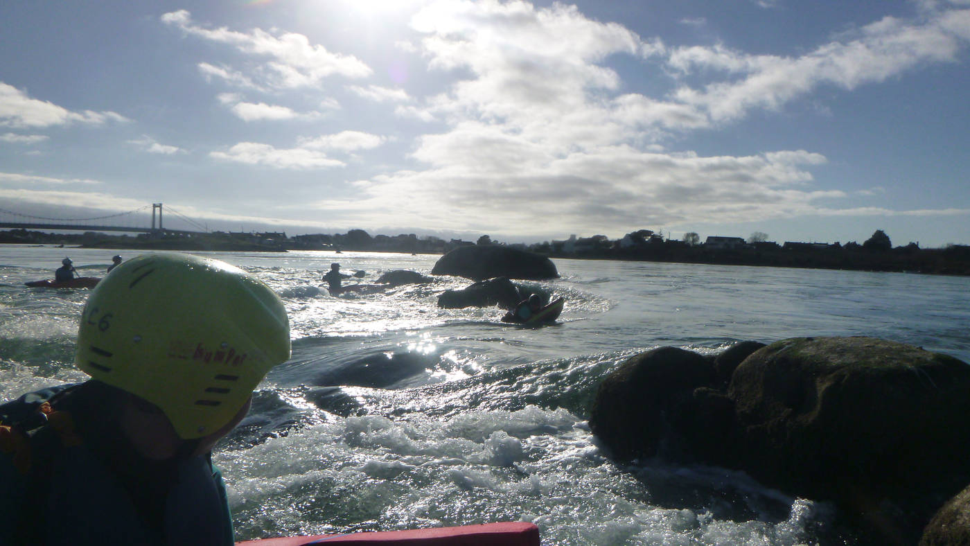 Magali dans les vagues