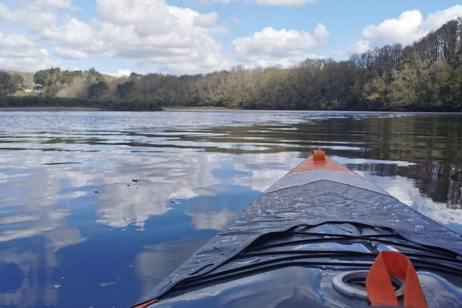 Kayak et reflet du ciel