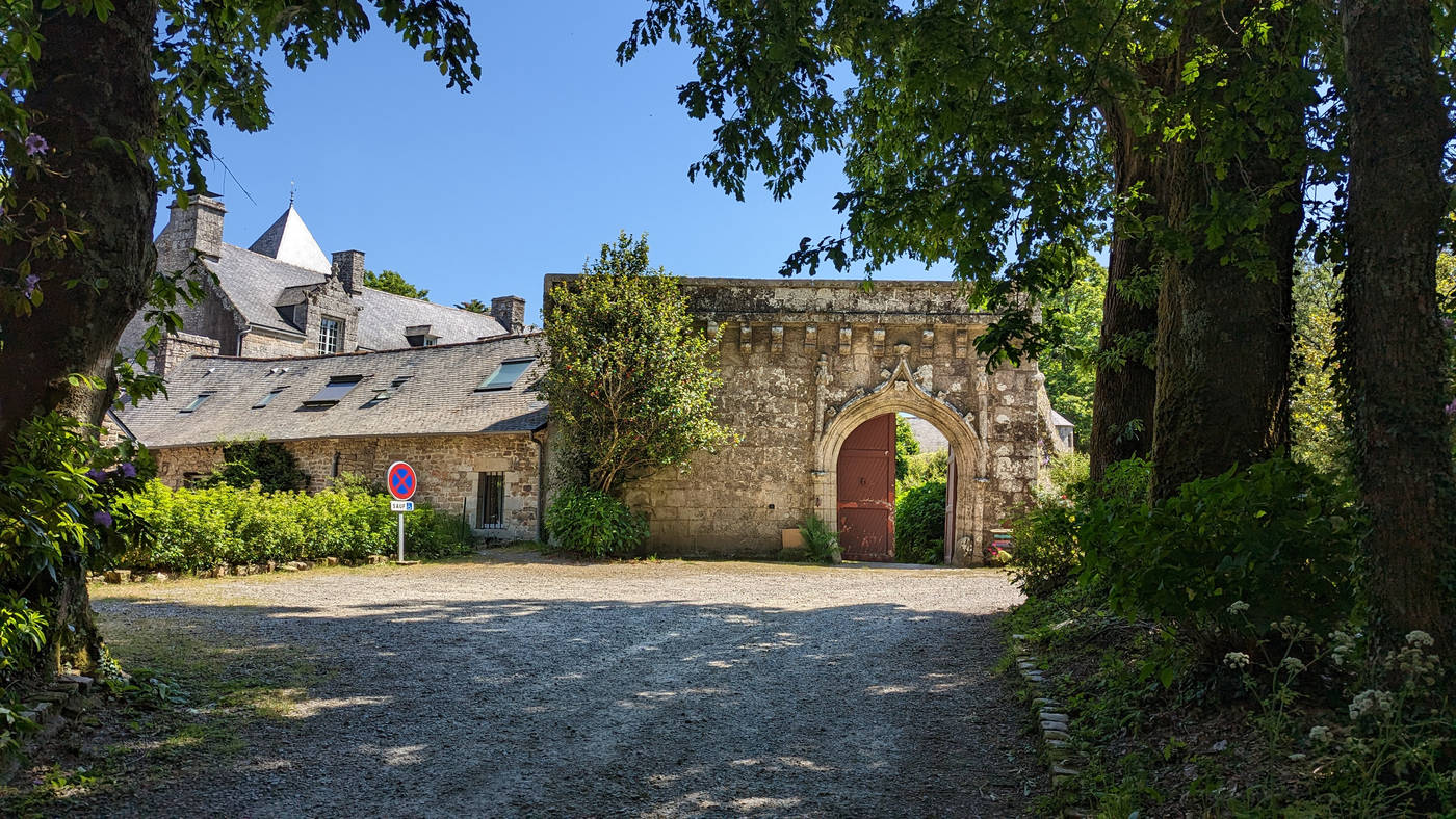 L'entrée du manoir