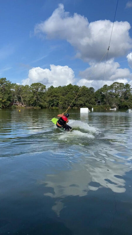 Wake-board : les début, dur d'aller droit !