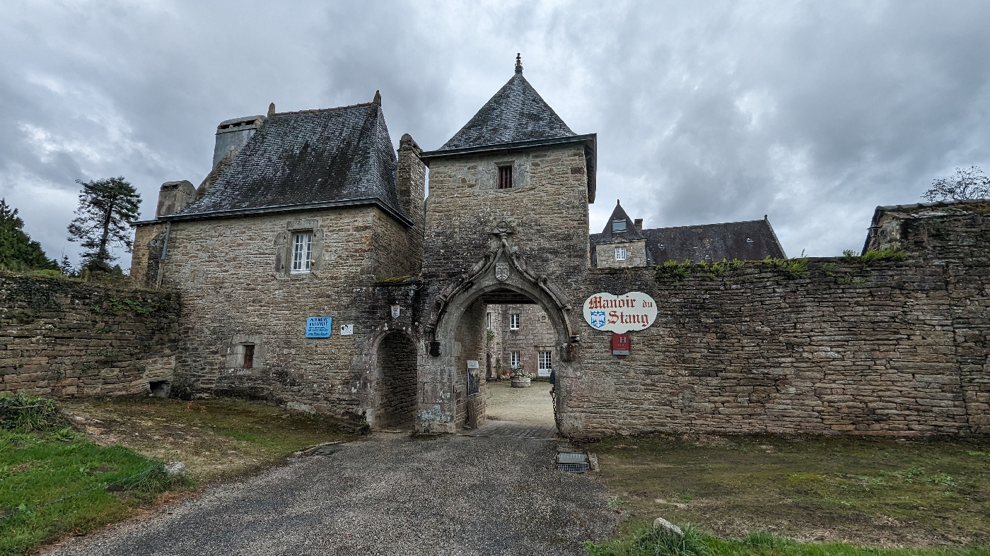 L'actuel entrée de la cours