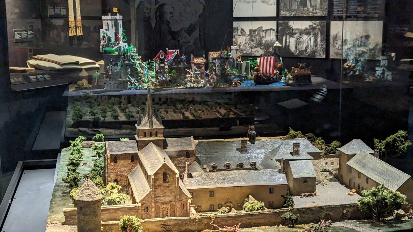 Mon diorama a travers les vitrine du musée