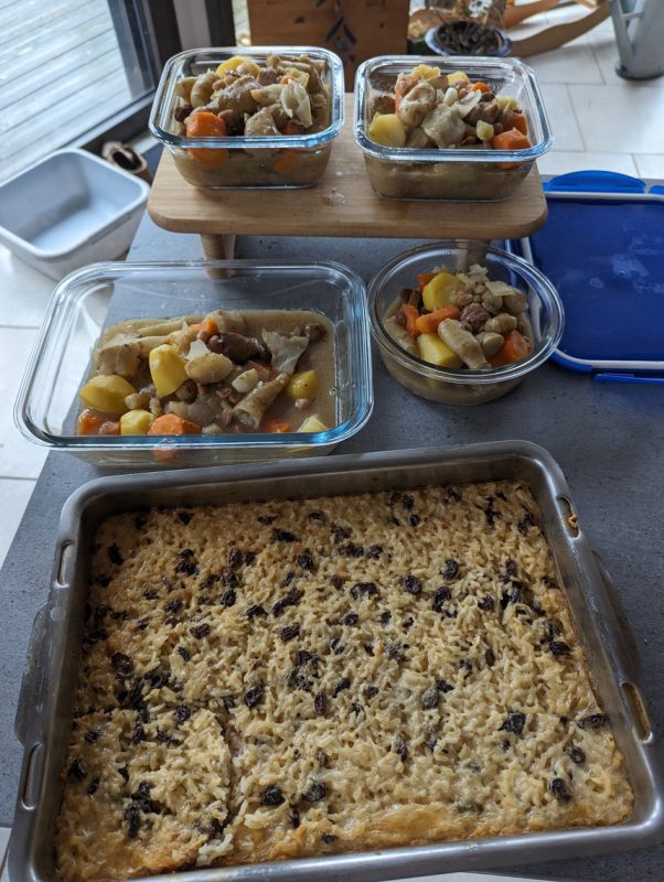 Agneaux aux légumes et riz au lait au fout à bois