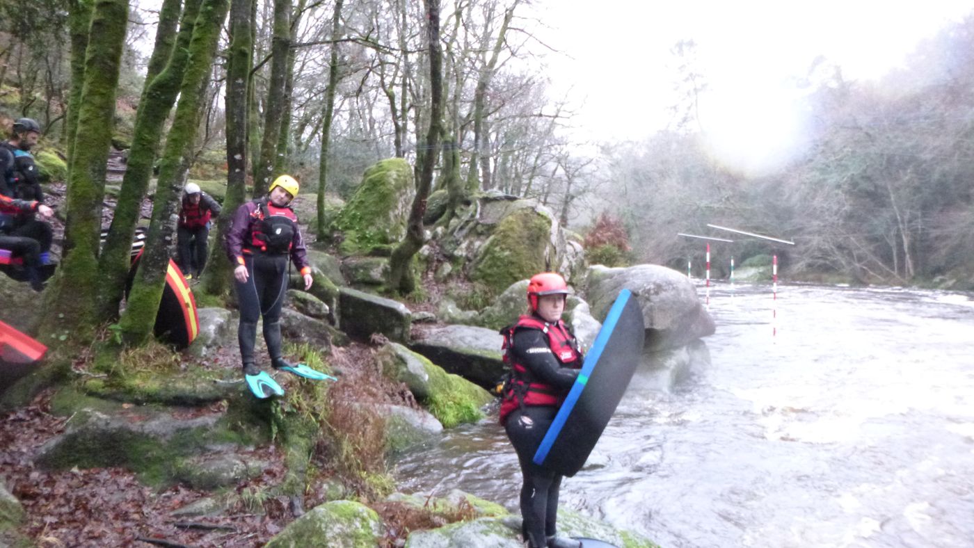 Exercice de corde en bas des Roches