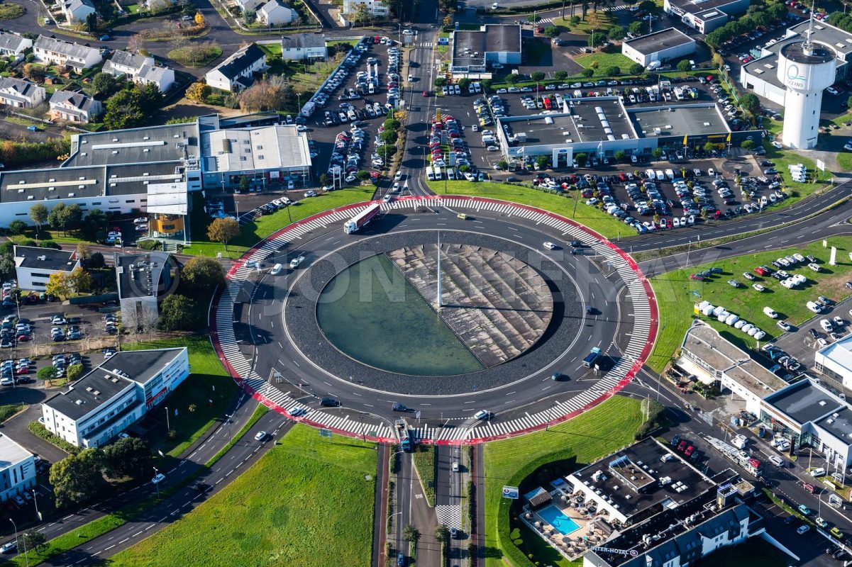 Photo aerienne du rond-point Oceanis