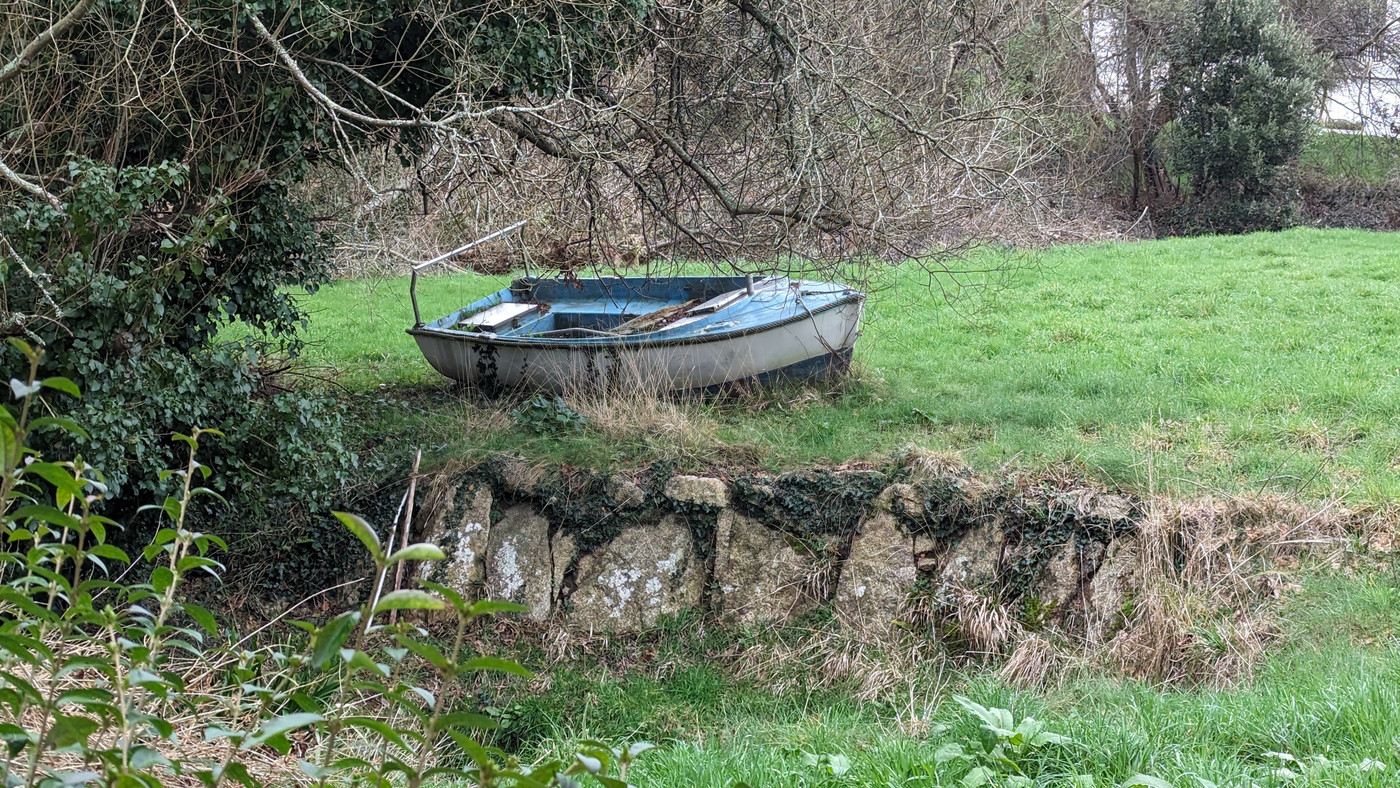 Barque avant la mise à l'eau