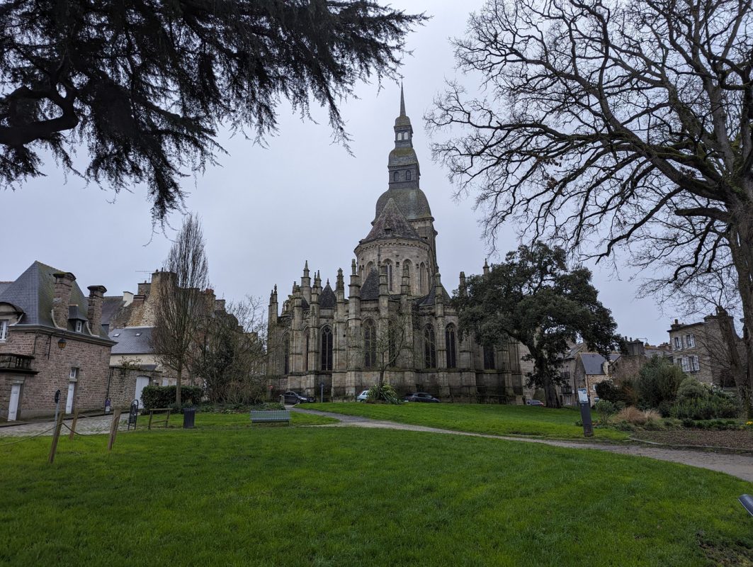 Basilique St Sauveur