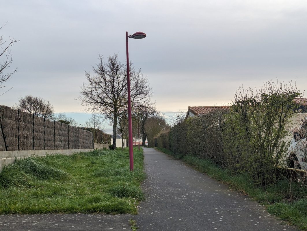 Coulée verte entre les habitations