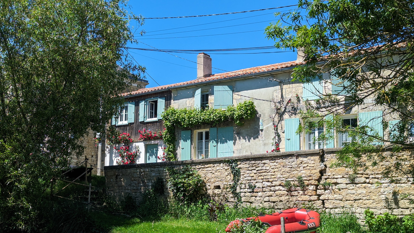 Volets verts et vignes