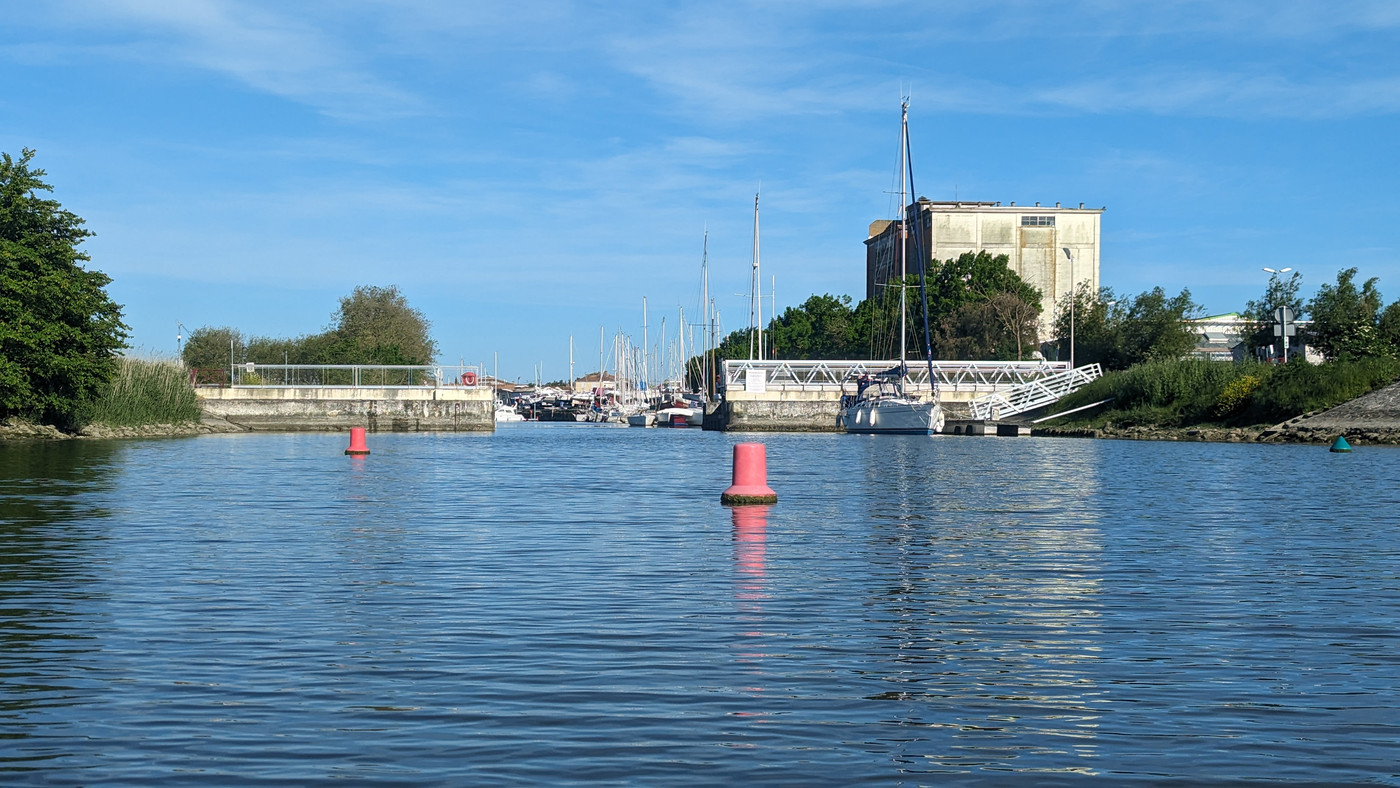 Arrivé dans le domaine maritime.