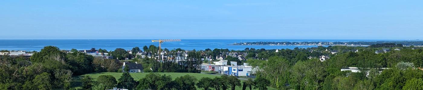 Concarneau et l'océan vue de la tour des pompiers