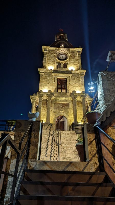 Tours de l'horloge de nuit.