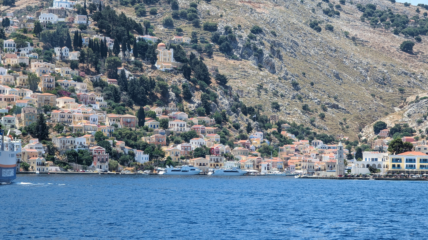 Arrivée à Symi