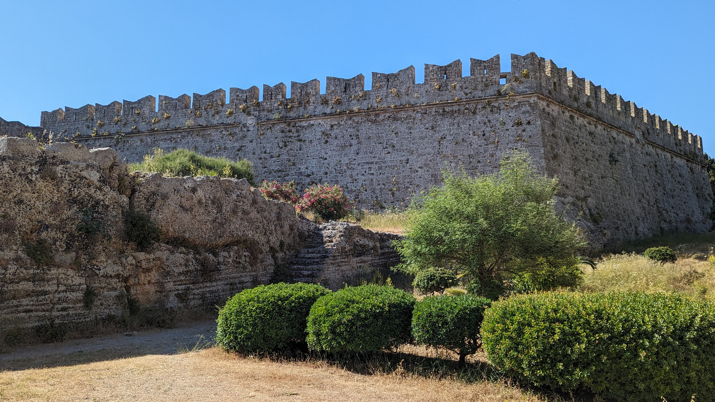 Les remparts de la vieille ville.