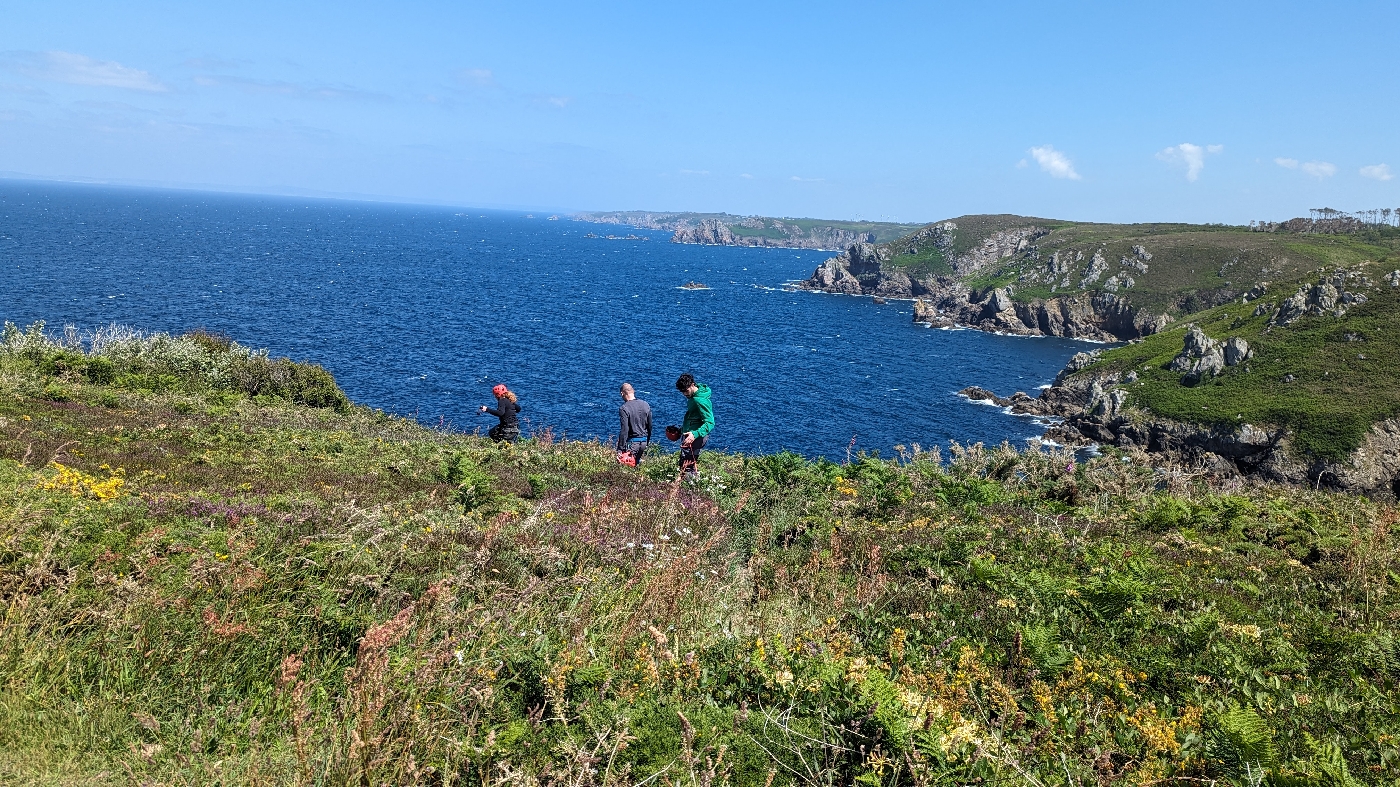 On cherche le chemin qui descend