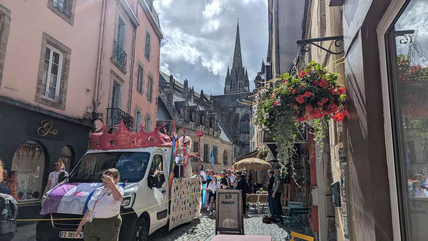 Sortie de ville derrière la cathédrale.