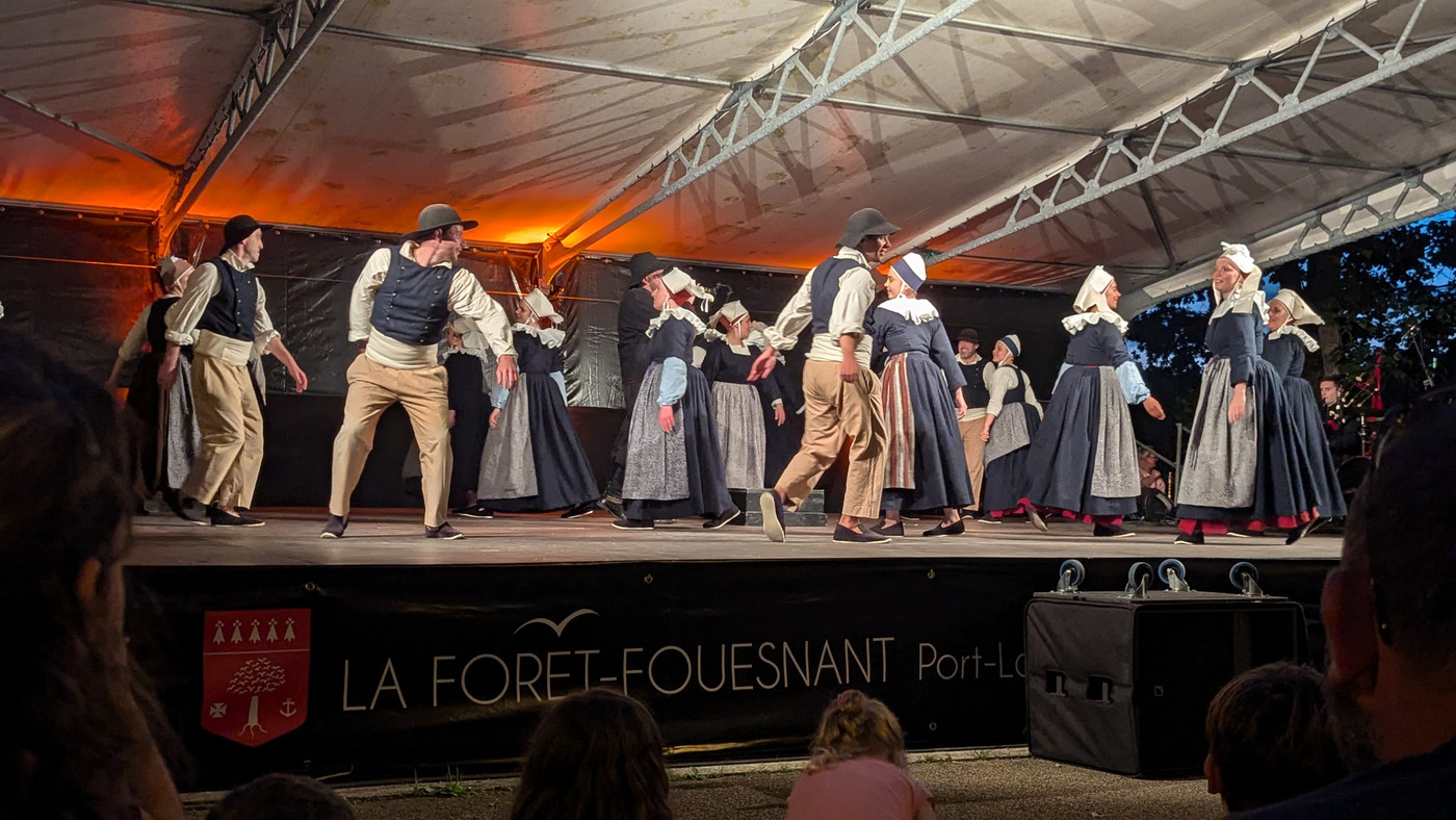 Cercle de Saint Evarzec au théâtre du Penity
