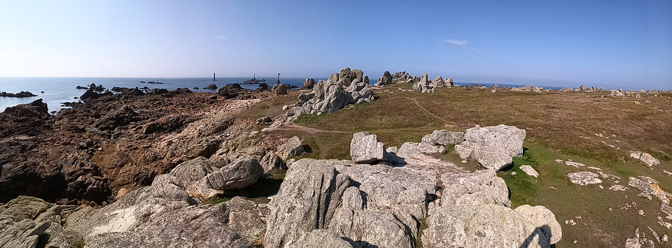 Vu de la pointe vers l'île