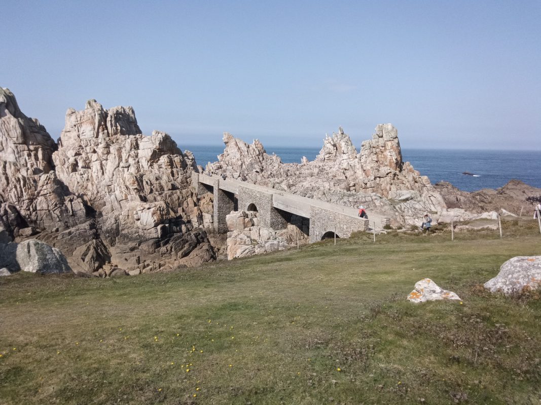 Le pont vers l'ile à la corne de brume