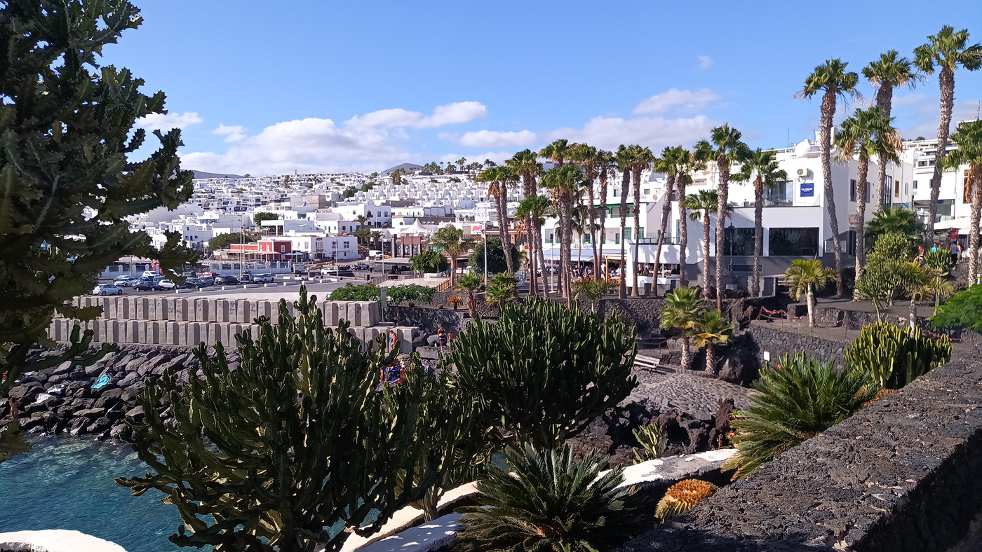 Puerto des Carmen : architecture typique de l'île