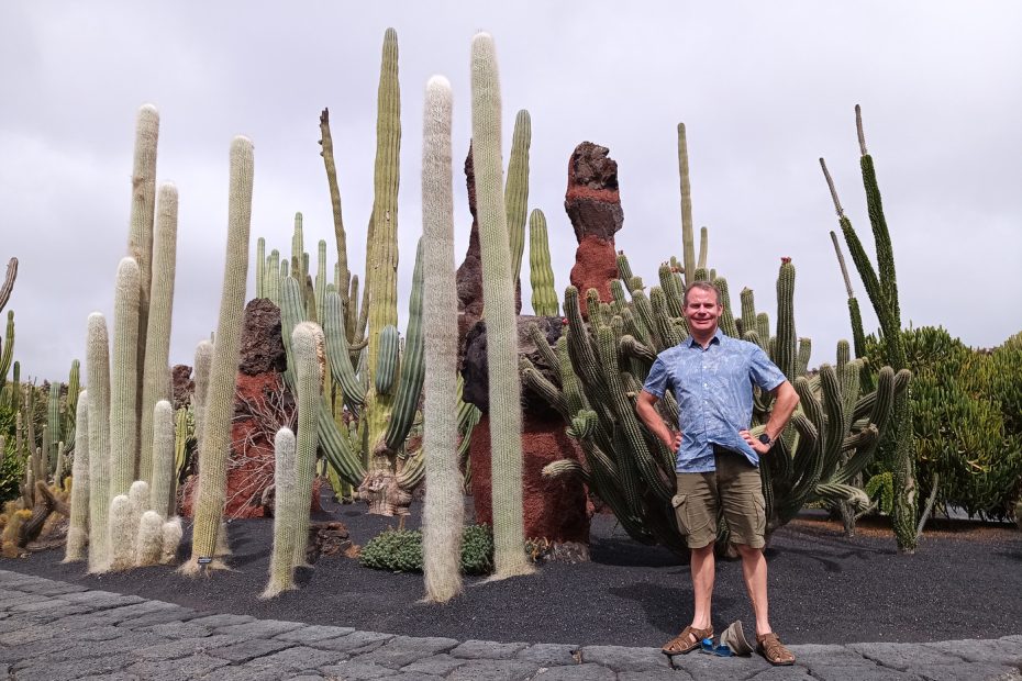 Bertrand au milieu des Cactus