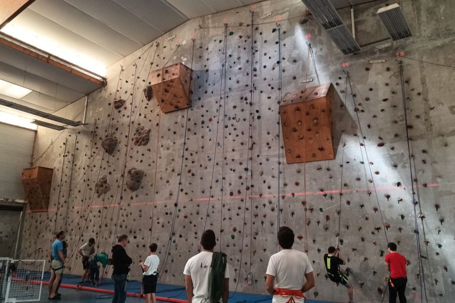 Le mur d'escalade du Lycée St Joseph