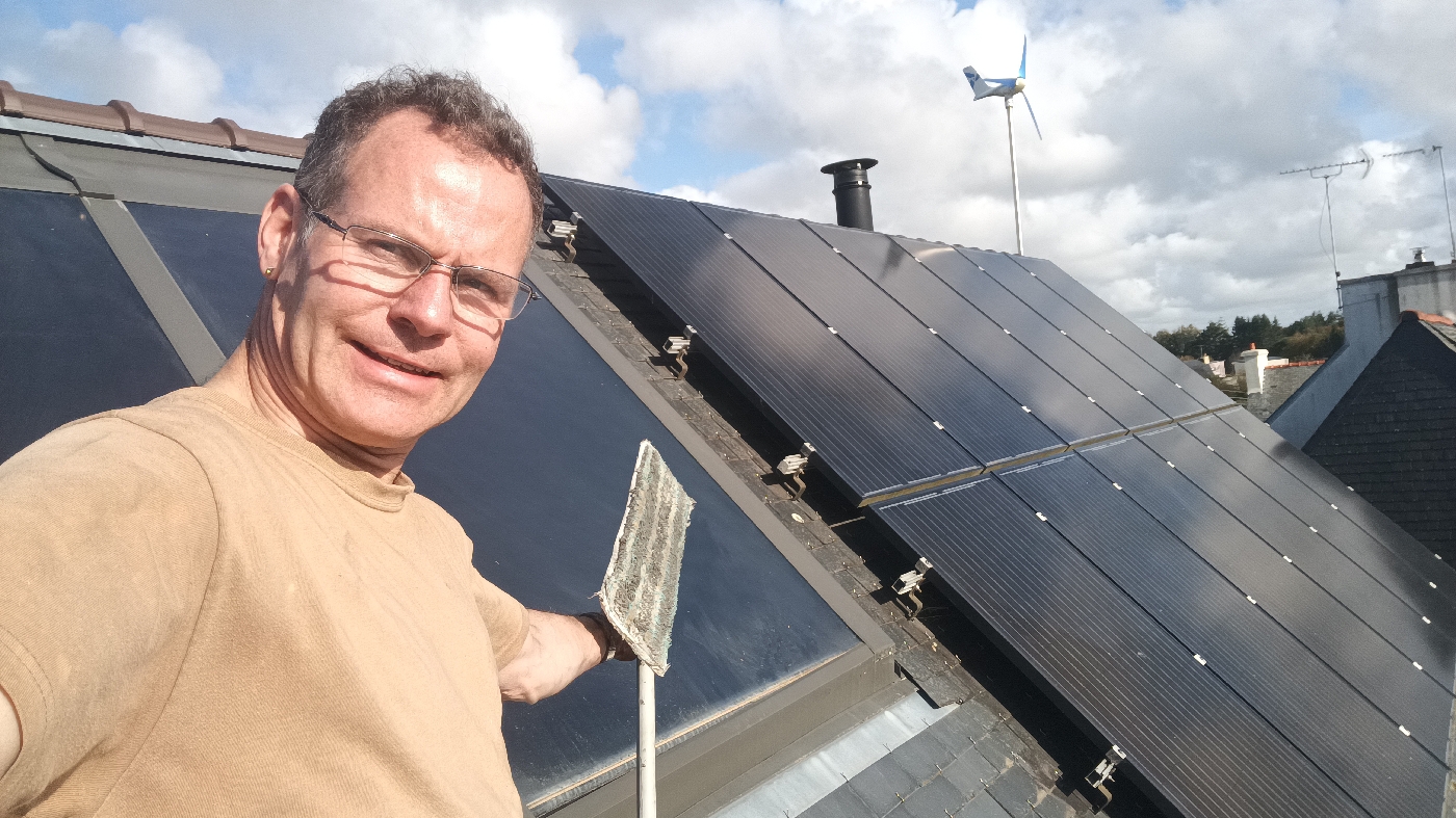 Puis c'est au tour des panneaux photovoltaïque