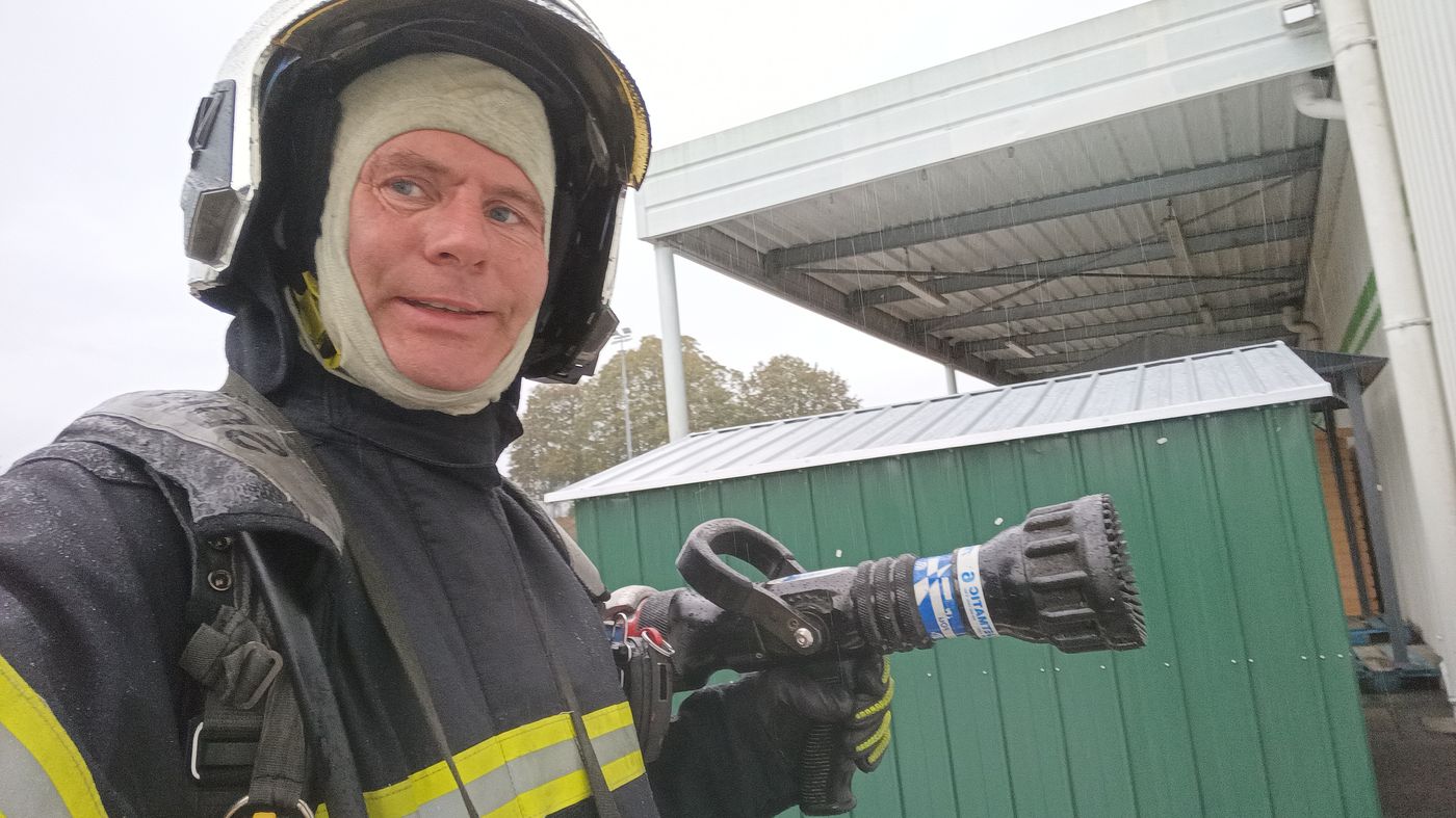 Mise en place d'une LDV1000, la grosse lance à incendie !