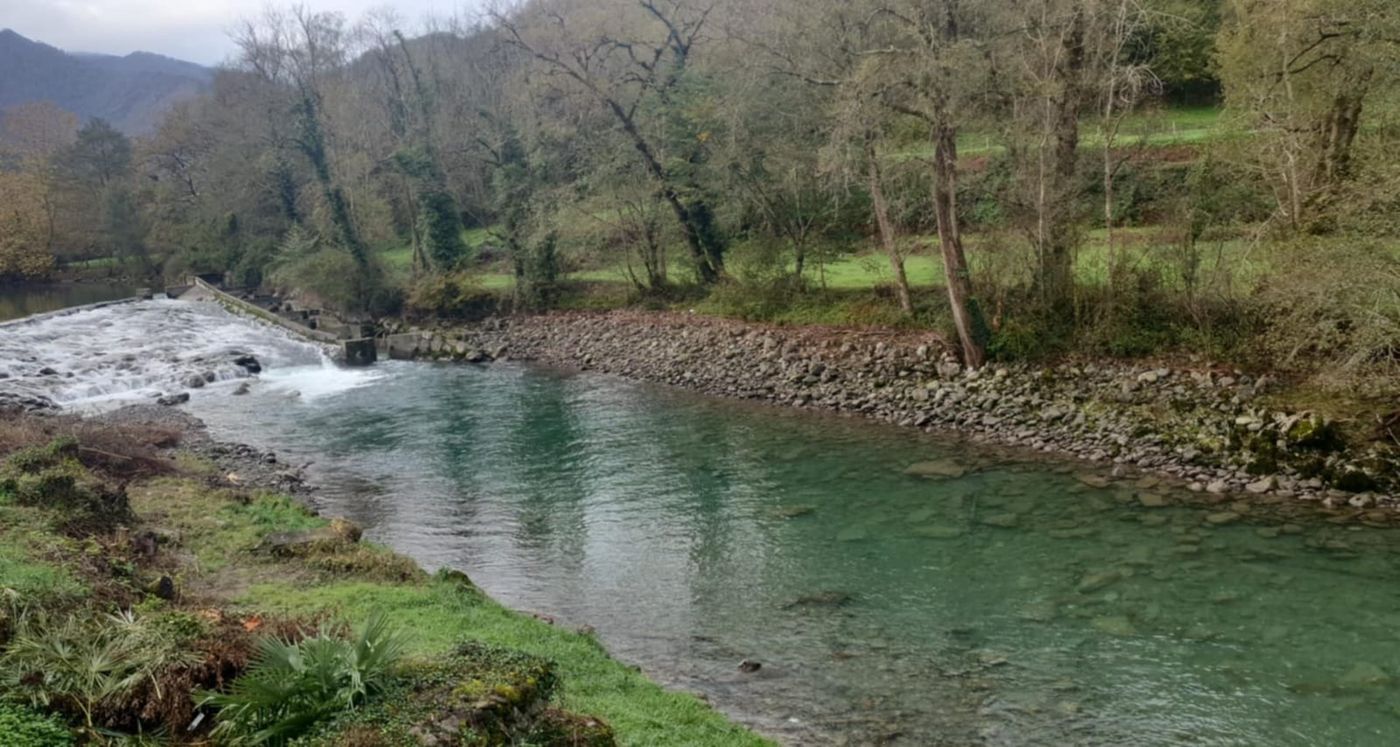 L'eau es claire sur le Saison