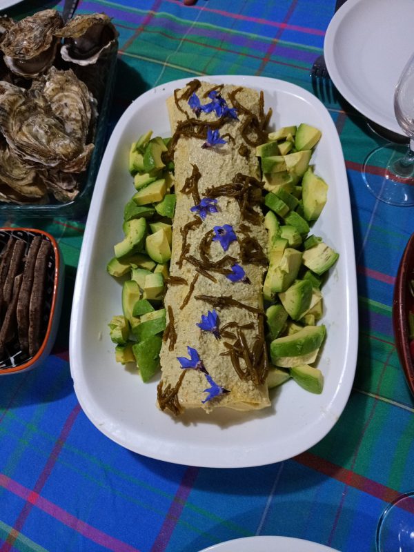 La buche salé à la crème de raifort et aux salicornes